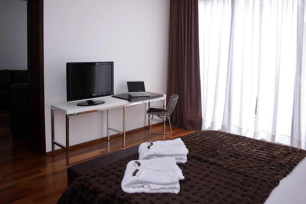 San Isidro Plaza Hotel Quarto foto